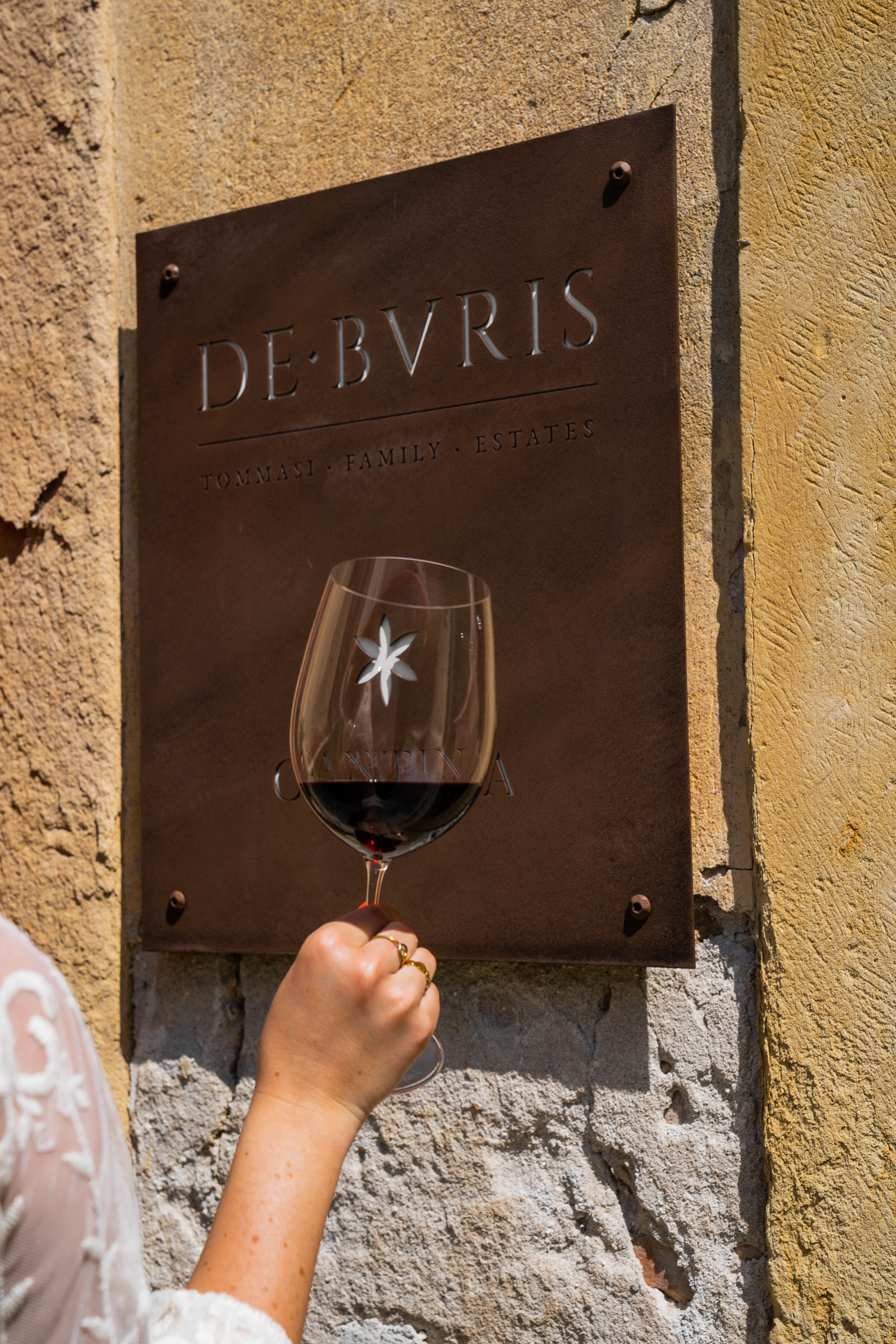 De Buris De Buris