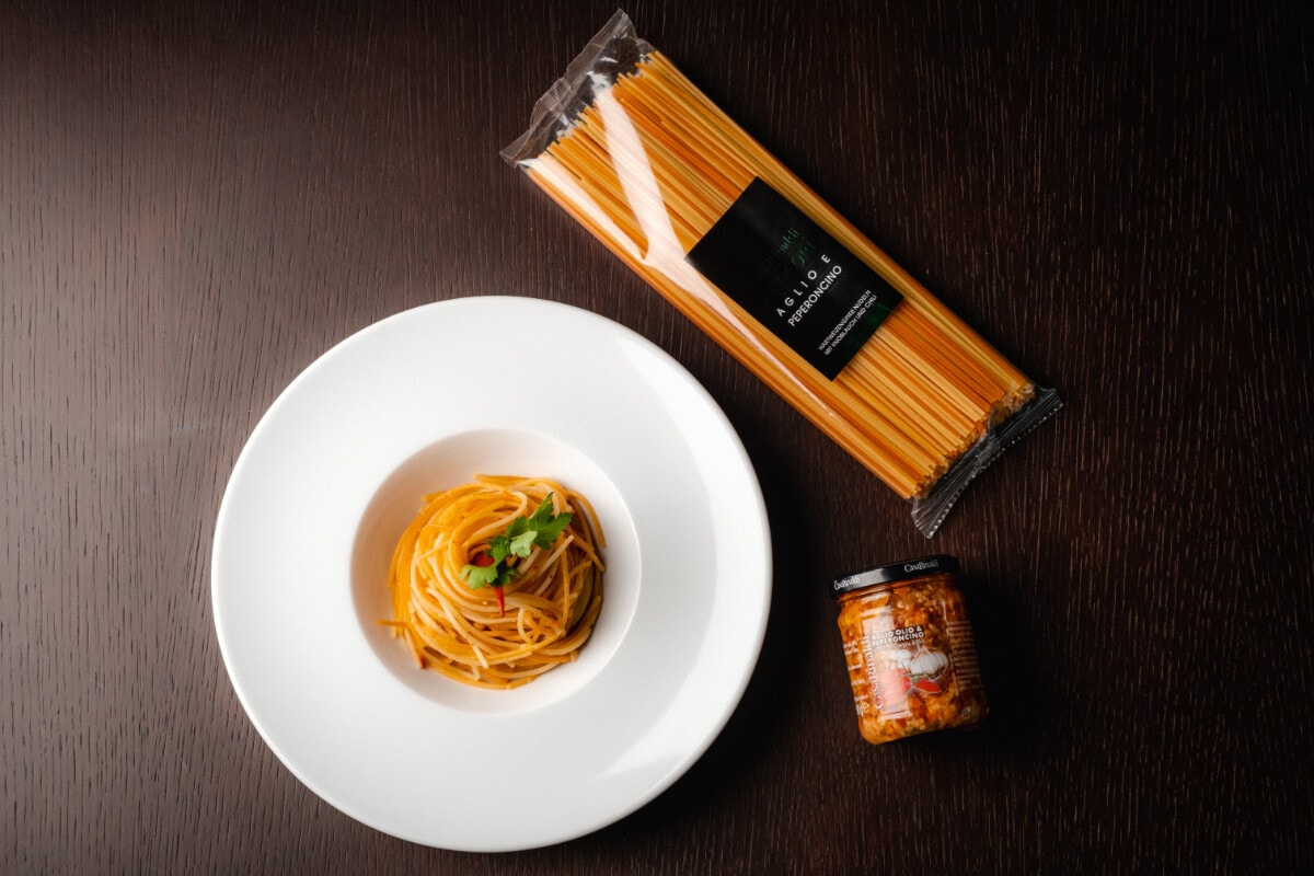 Serviervorschlag: Spaghetti mit Aglio Olio e Peperoncino